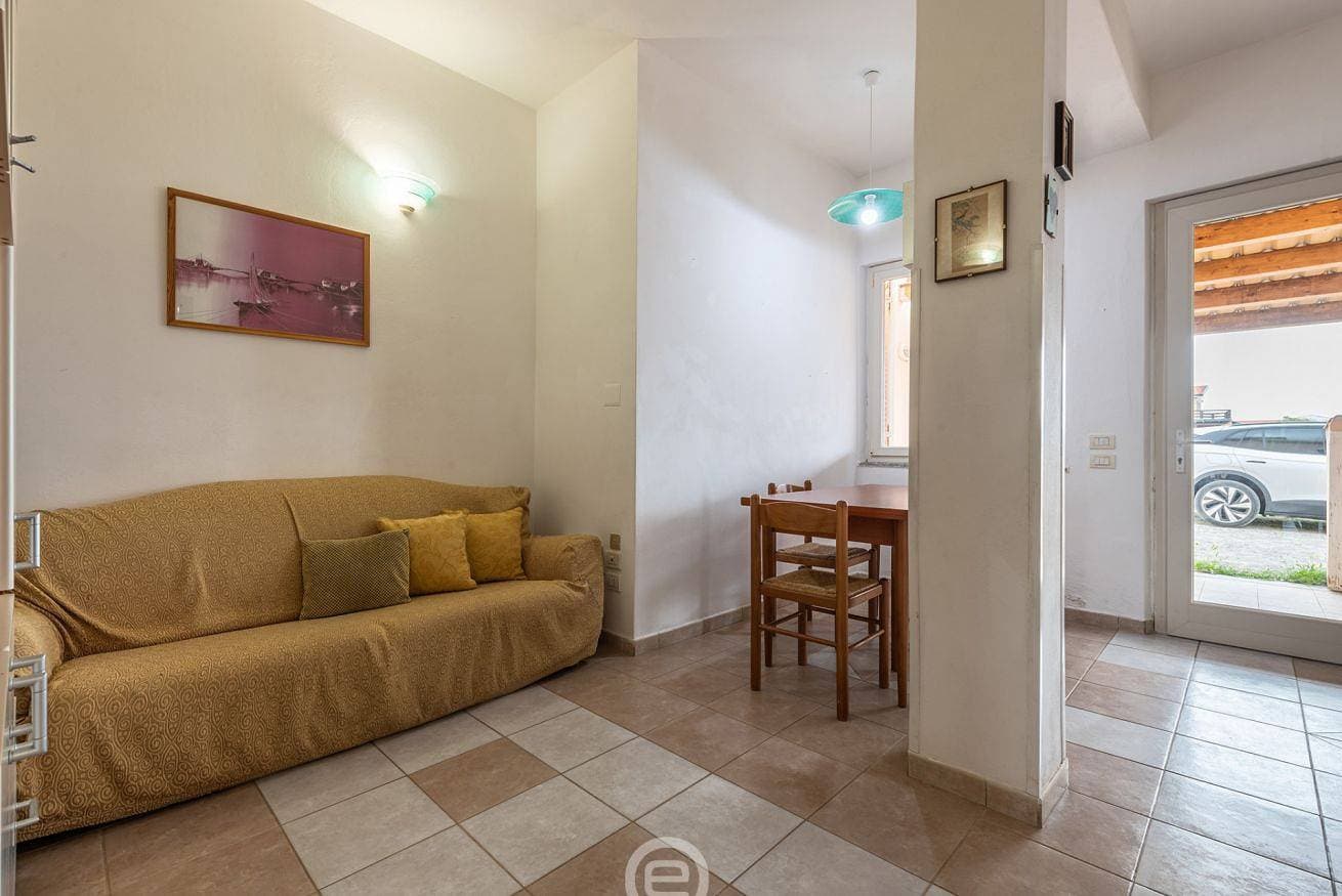 Foto 5 von 30: Ferienhaus für 4 Personen mit Balkon/Terrasse