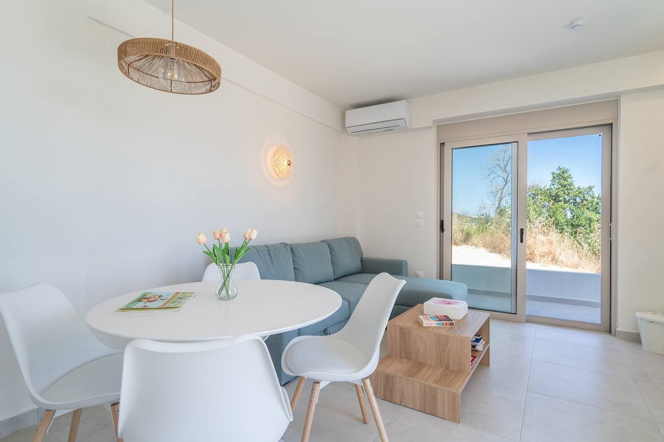 Foto 4 von 28: Apartment „White Shale Lux Suite“ mit Balkon und WLAN
