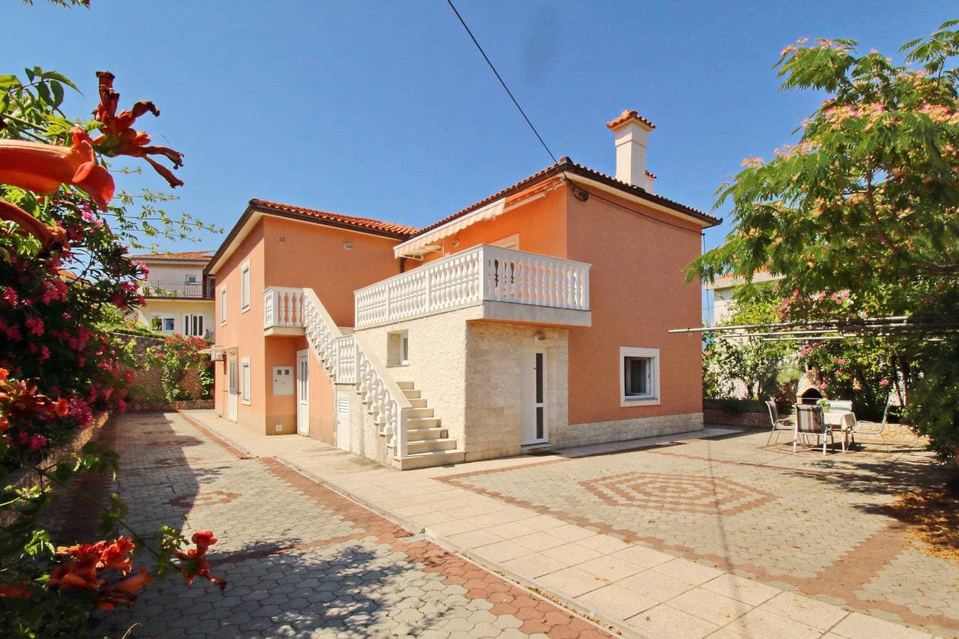 Foto 6 von 22: Ferienwohnung mit Klimaanlage und Terrasse