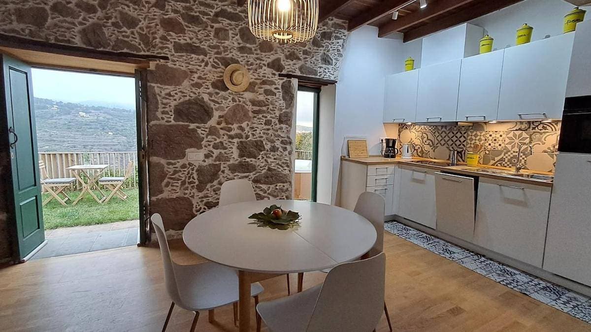 Foto 4 von 35: Three-Bedroom House
