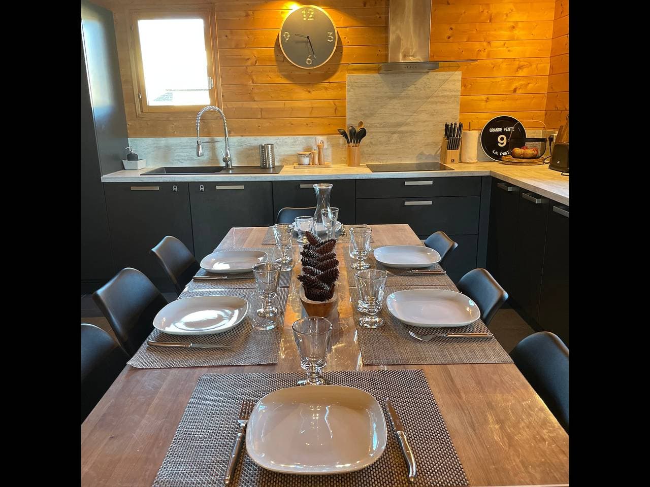 Foto 4 von 27: Ferienhaus für 8 Personen mit Balkon