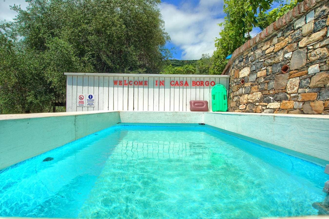 Foto 4 von 35: Cottage für 4 Personen mit Pool