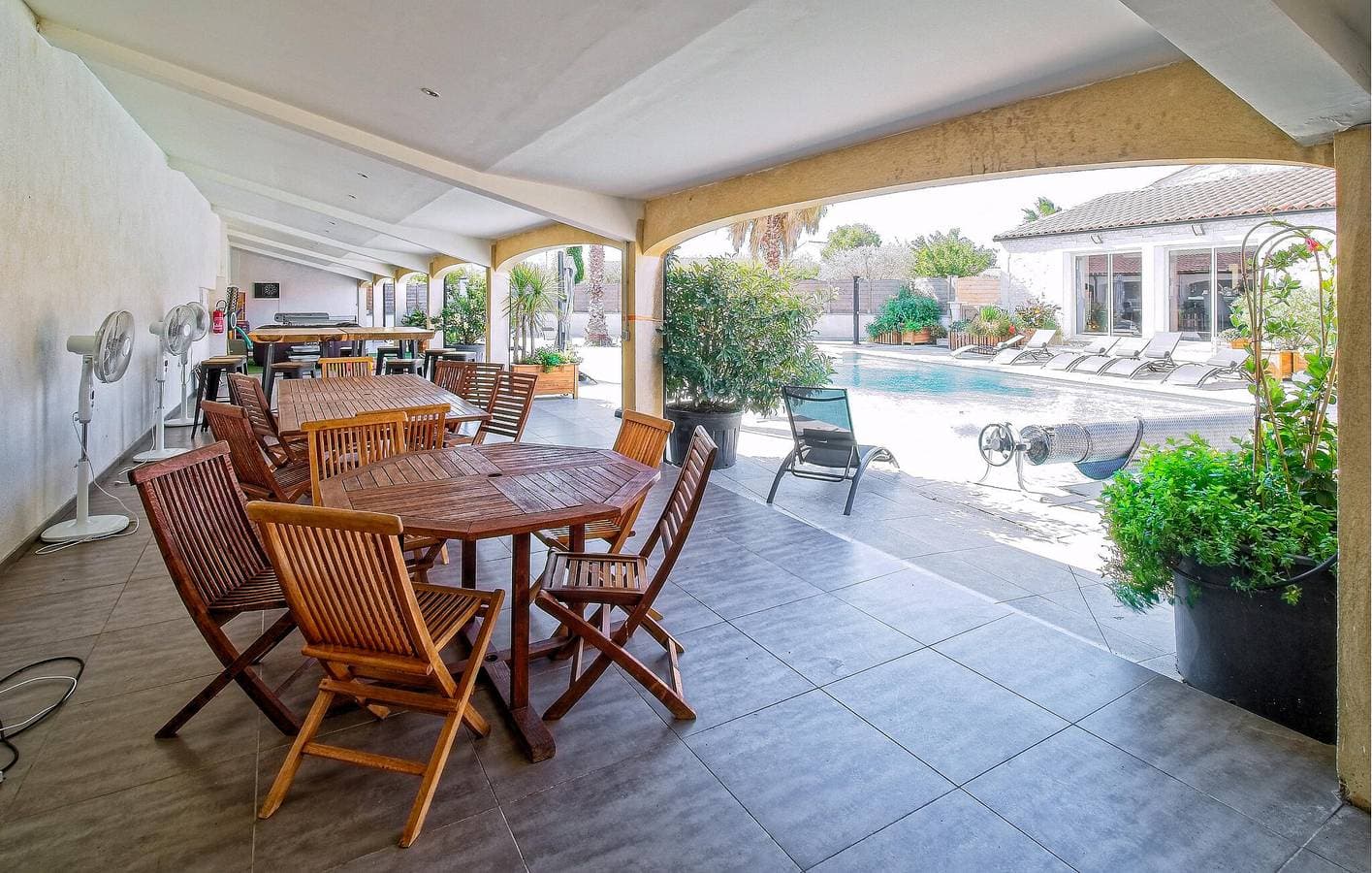 Foto 12 von 43: Beheiztes Pool-Apartment mit Parkplatz & Internet - Saint-Martin 1km
