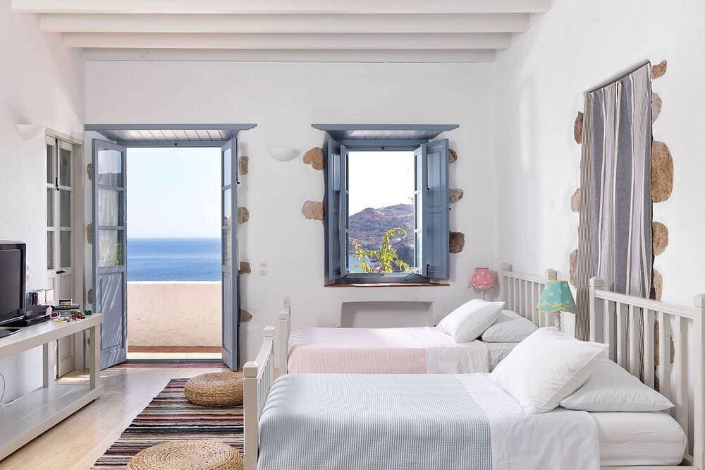 Foto 5 von 18: Outstanding Patmos Villa | 3 Bedrooms | Villa Harbour View | Infinty Pool | Amazing Skala Views