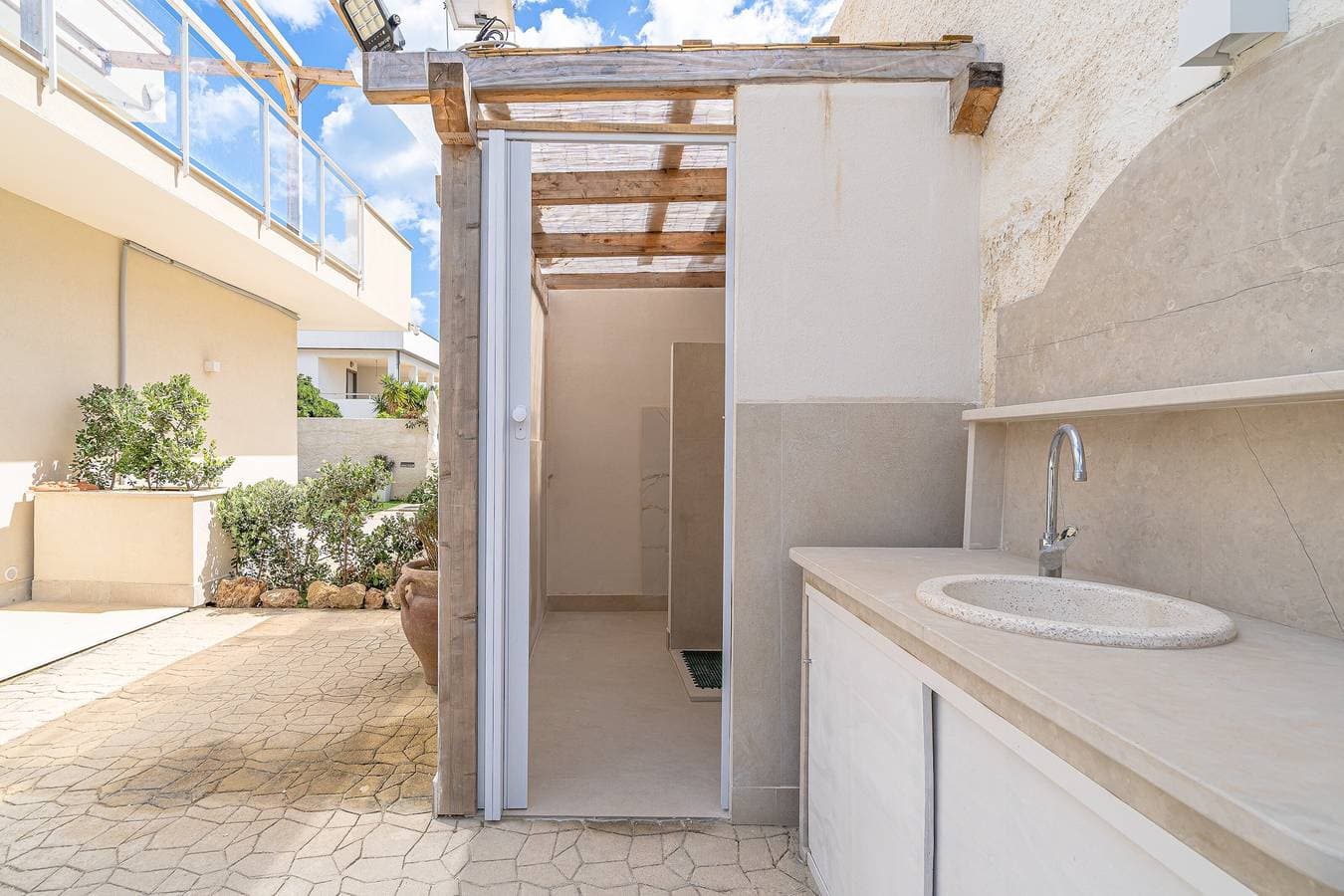 Foto 8 von 27: Apartment 'Marzamemi 1 mit privatem Garten', WLAN und Klimaanlage