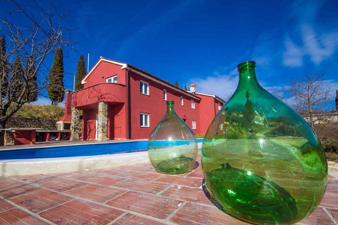 Foto 4 von 50: Ferienhaus mit Pool, Klimaanlage, Grill und in ruhiger Lage