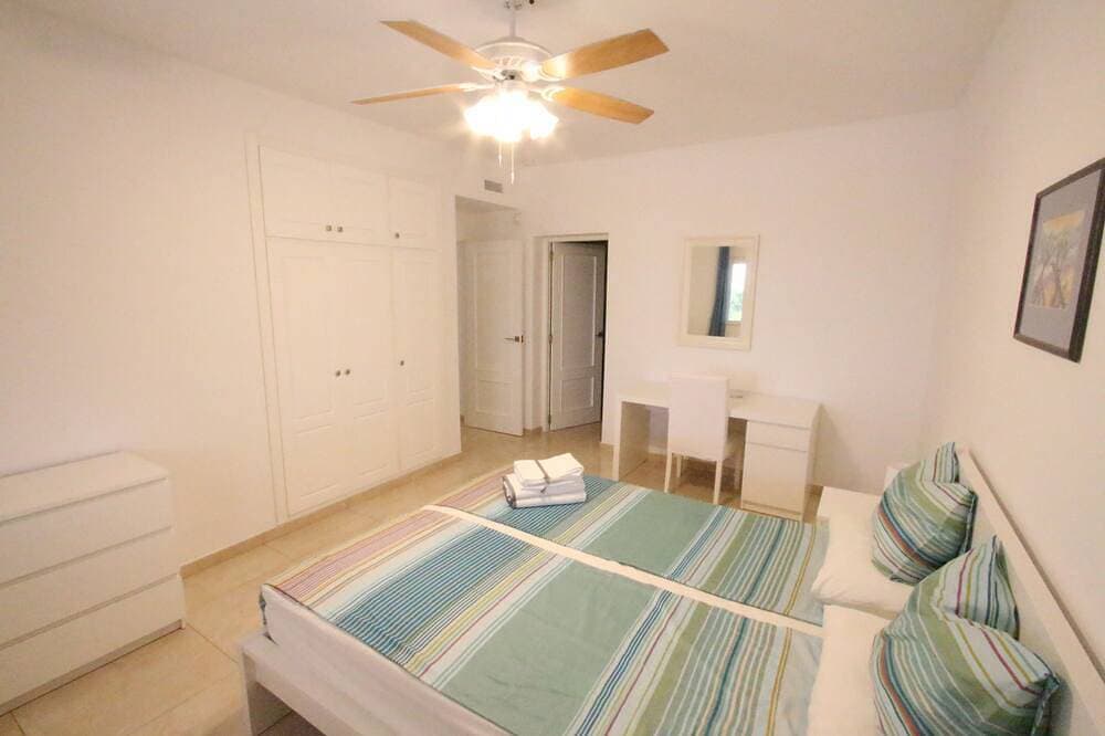 Foto 3 von 29: Villa mit privatem pool und panoramablick auf die Küste!
