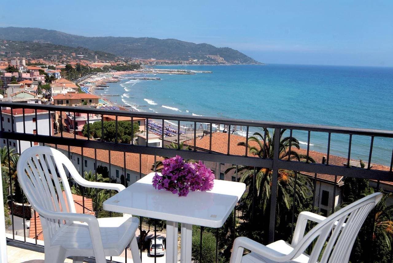 Foto 5 von 7: Double or Twin Room with Balcony and Sea View