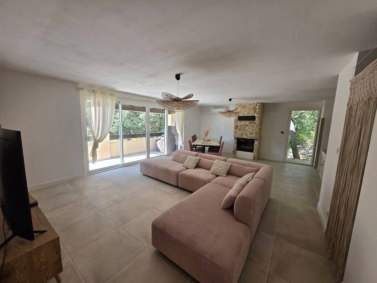 Foto 3 von 16: Villa „House 20“ mit Gemeinschaftspool, WLAN und Klimaanlage