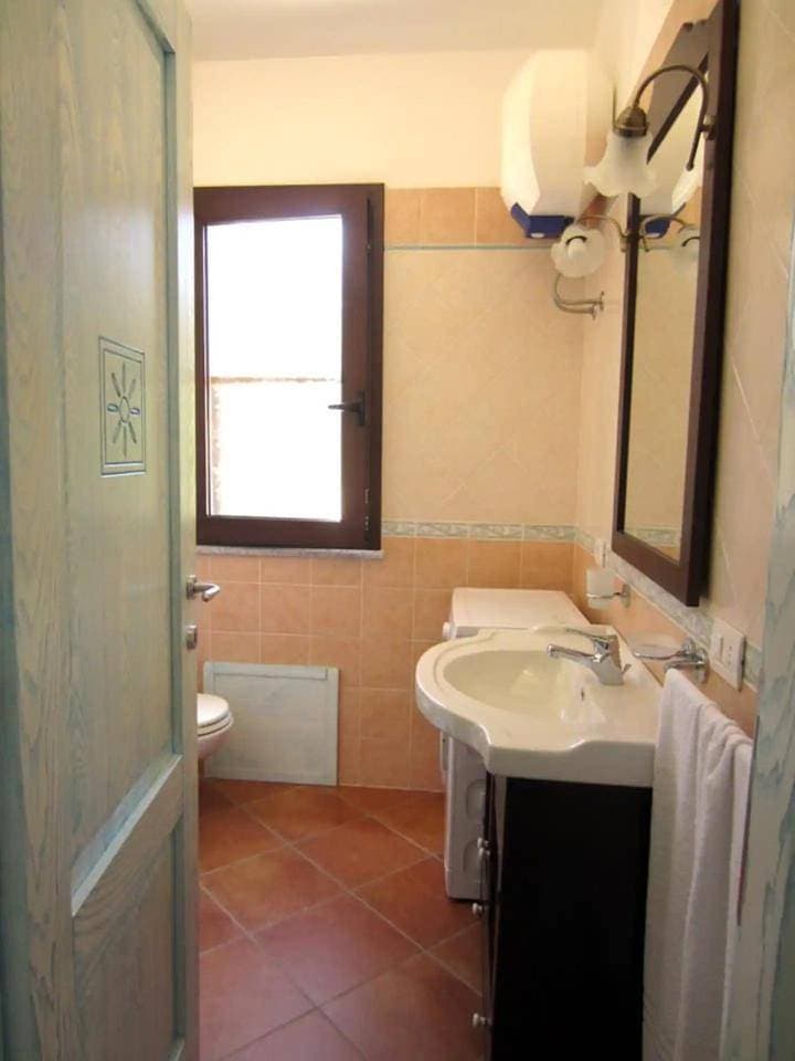 Foto 7 von 16: Two-Bedroom Apartment