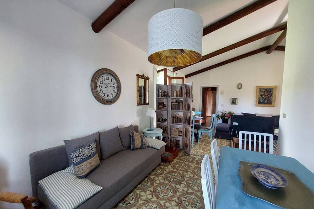 Foto 9 von 30: Villa Giolù: La Terrazza Apartment, Ermäßigung auf die Fähre