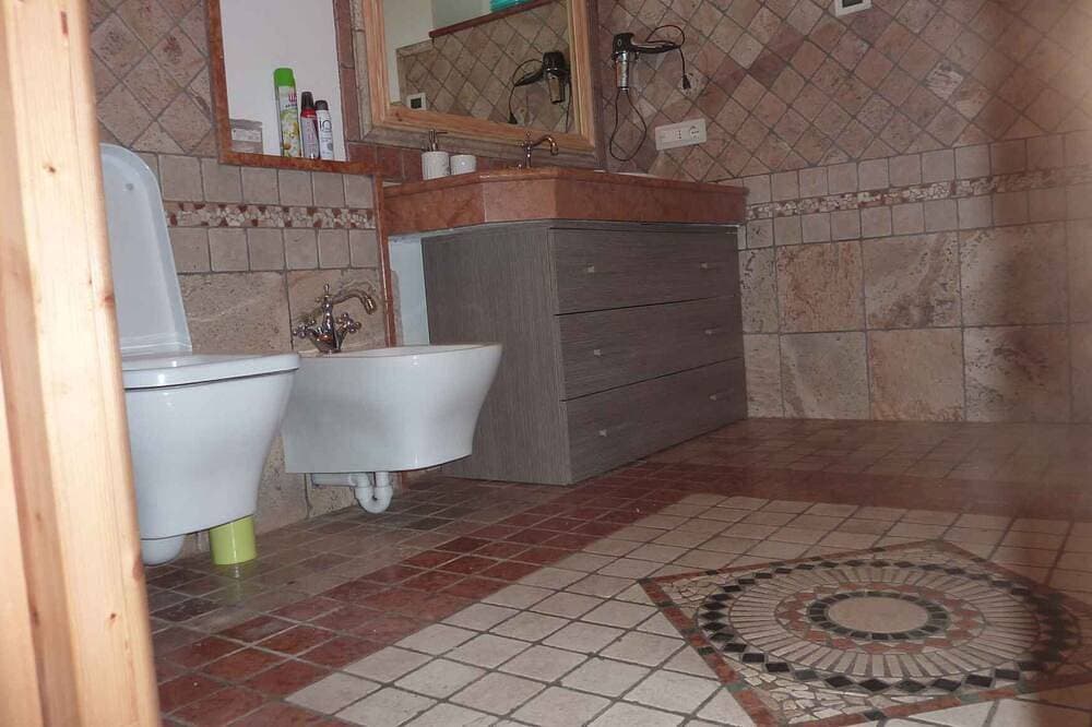 Foto 5 von 24: Ferienwohnung mit Terrasse und Parkplatz
