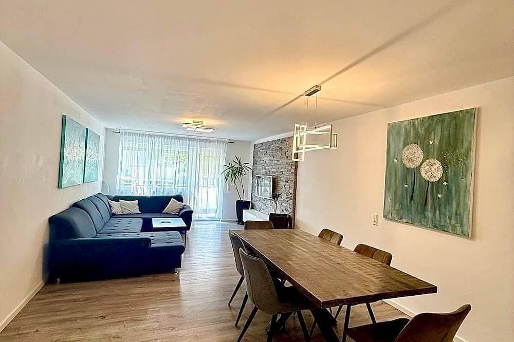 Luxuriöse 3-Zimmer-Wohnung für 2–7 Gäste – Modern, großer Balkon & Stellplatz 1