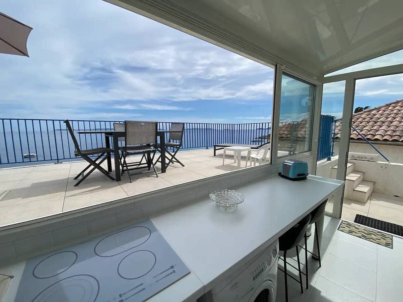 Foto 3 von 22: Klimatisierte Wohnung mit Terrasse & Privatem Strand