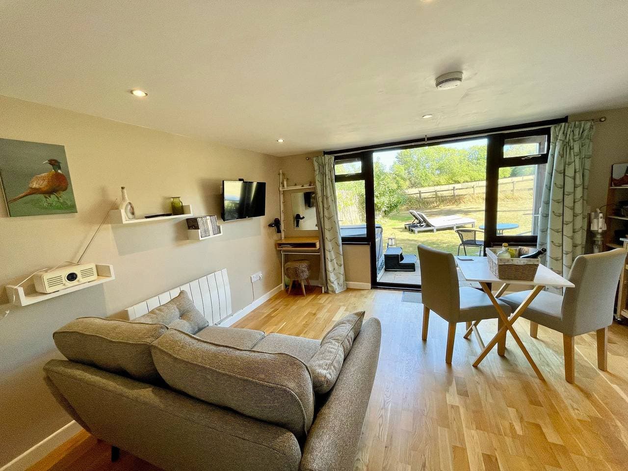 Foto 9 von 41: Lodge für 2 Personen mit Garten