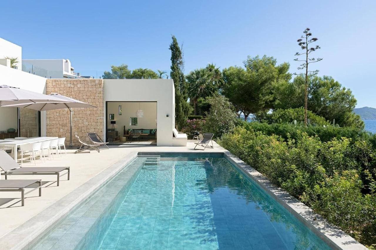 Amazing Mediterranean Villa/ 4 Bedrooms 1