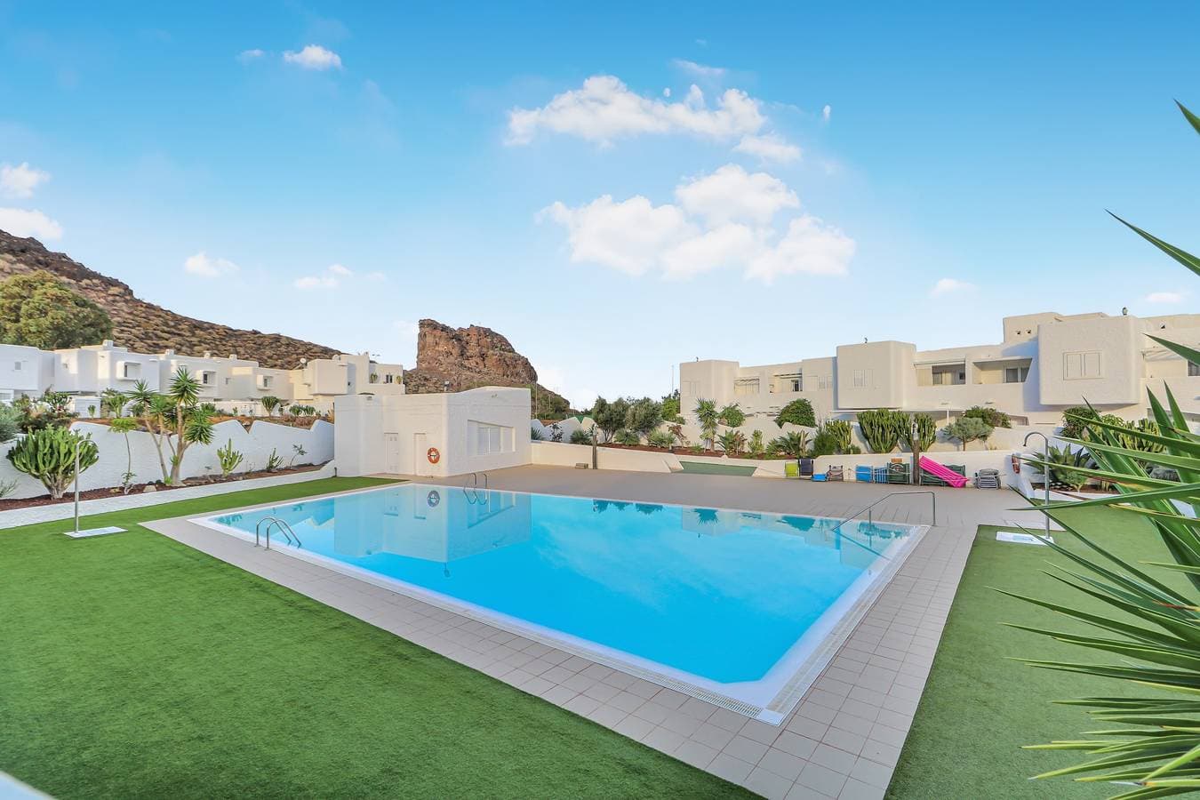 Foto 5 von 21: Ferienhaus für 4 Personen mit Pool