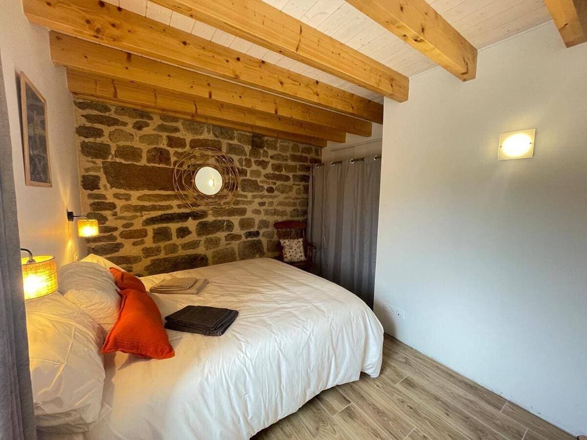 Foto 4 von 11: Two-Bedroom House
