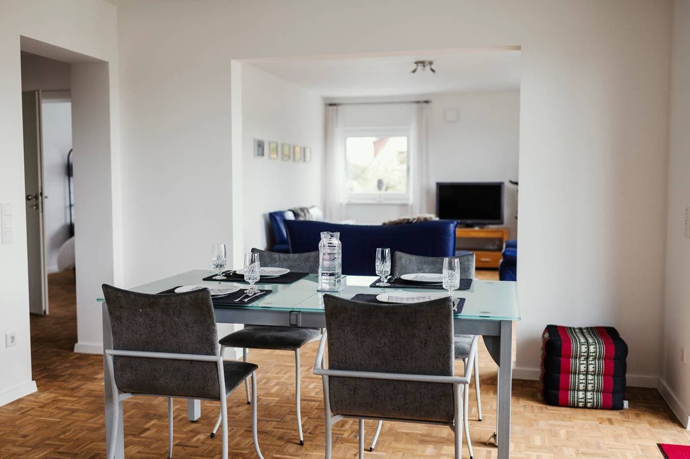 Foto 3 von 21: Ferienwohnung 'Schwalbenflug' mit Gemeinschaftsgarten, Balkon und grossartigem Ausblick