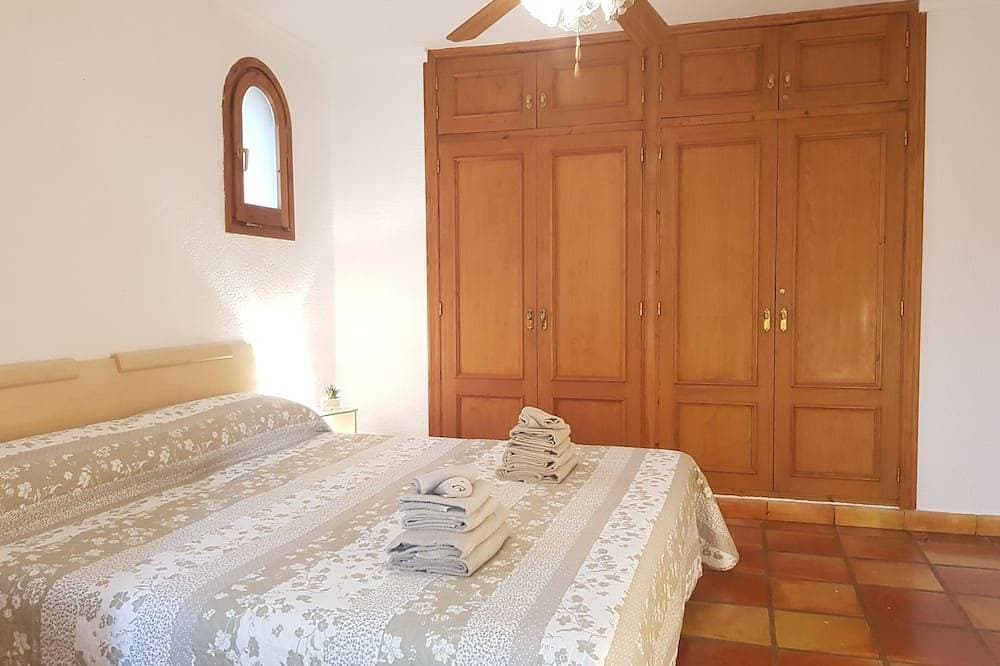Foto 3 von 23: Wunderschöne freistehende Villa mit Pool am Montgo