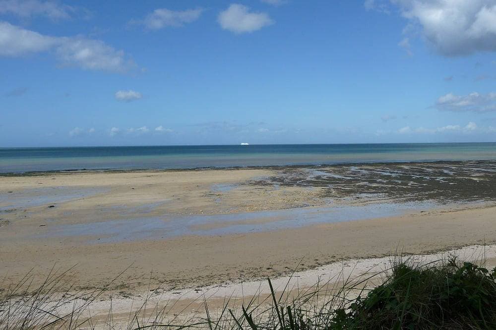 Foto 11 von 13: Front De Mer, direkter privater Zugang zum Strand, außergewöhnliche Aussicht,
