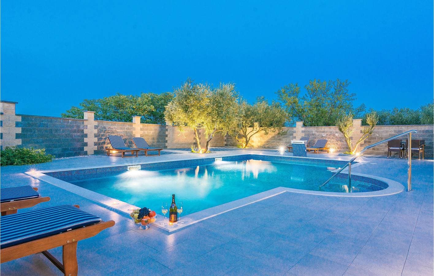 Foto 10 von 29: Gemütliches Apartment am Strand mit Pool, Terrasse und WLAN – 2,5 km vom Strand entfernt!