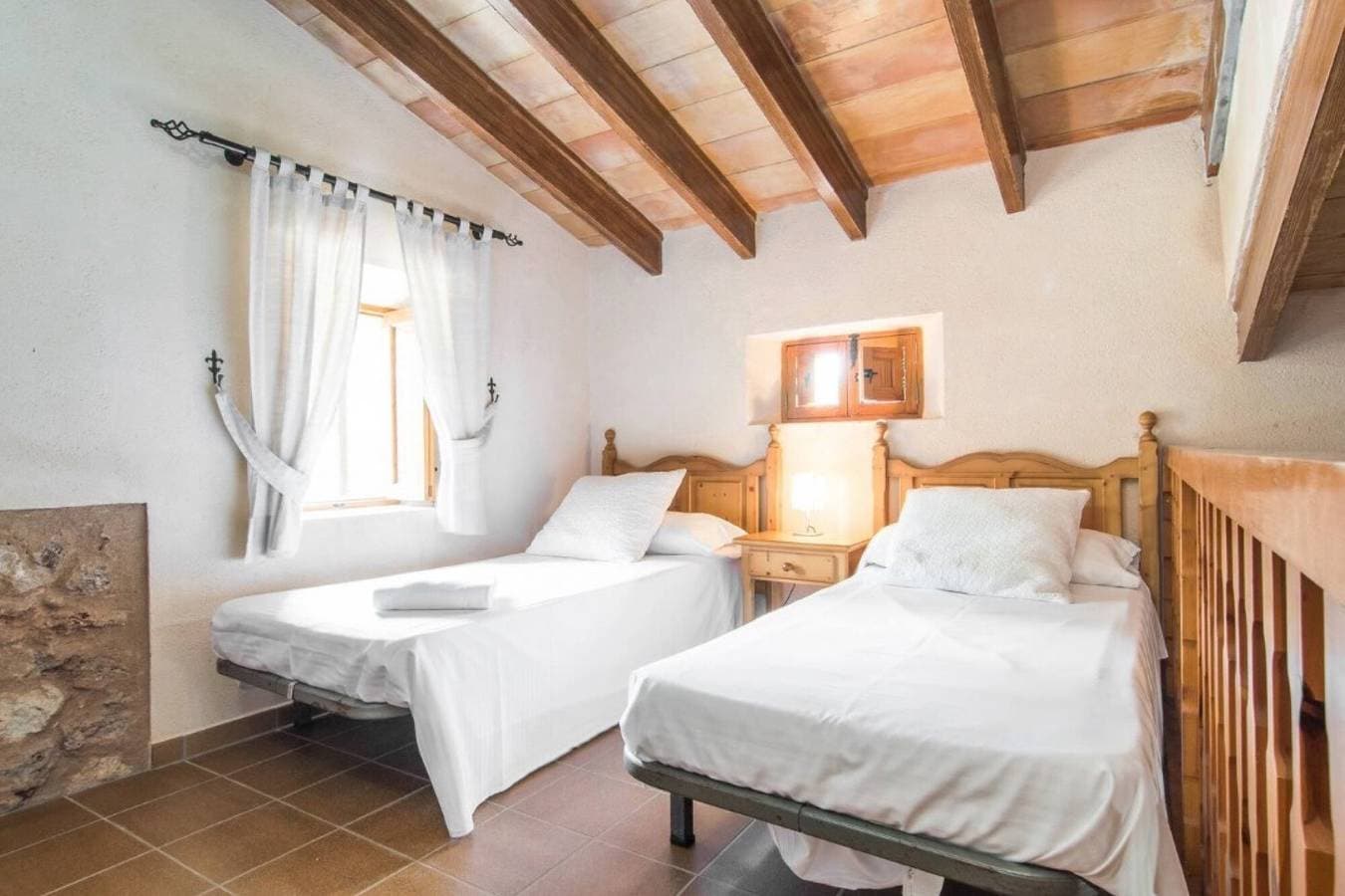 Foto 11 von 27: Ferienhaus "Lletreres" mit privaten Terrassen, privatem Pool und WLAN