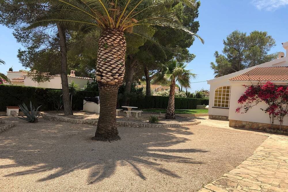Foto 9 von 20: Pretty villa with swimming pool near the sea (200m)