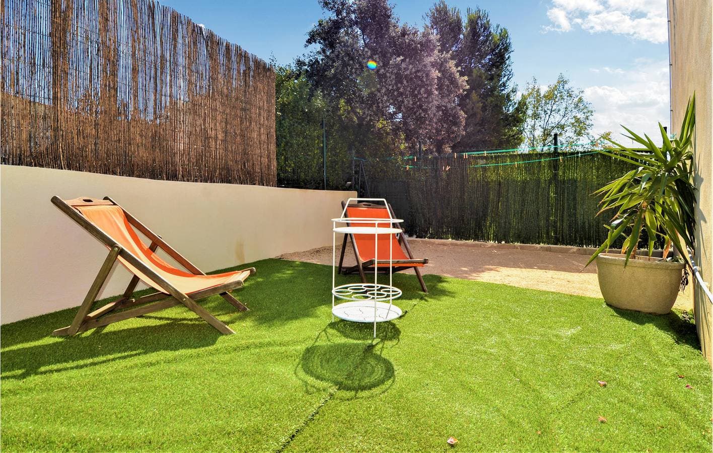 Foto 2 von 18: Gemütliche Wohnung in Beaucaire mit Pool und Parkplatz