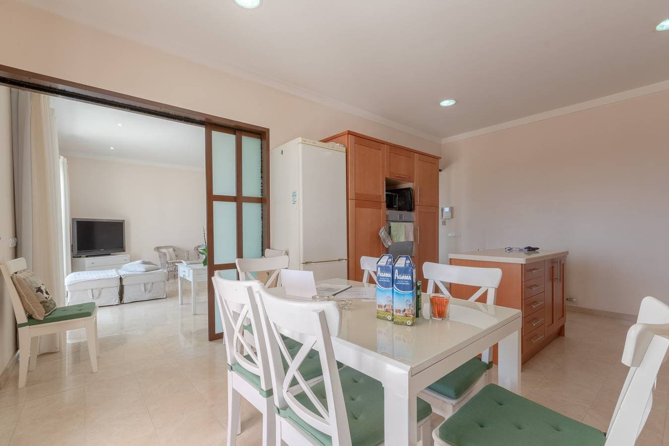 Foto 7 von 27: Villa für 8 Personen mit Balkon
