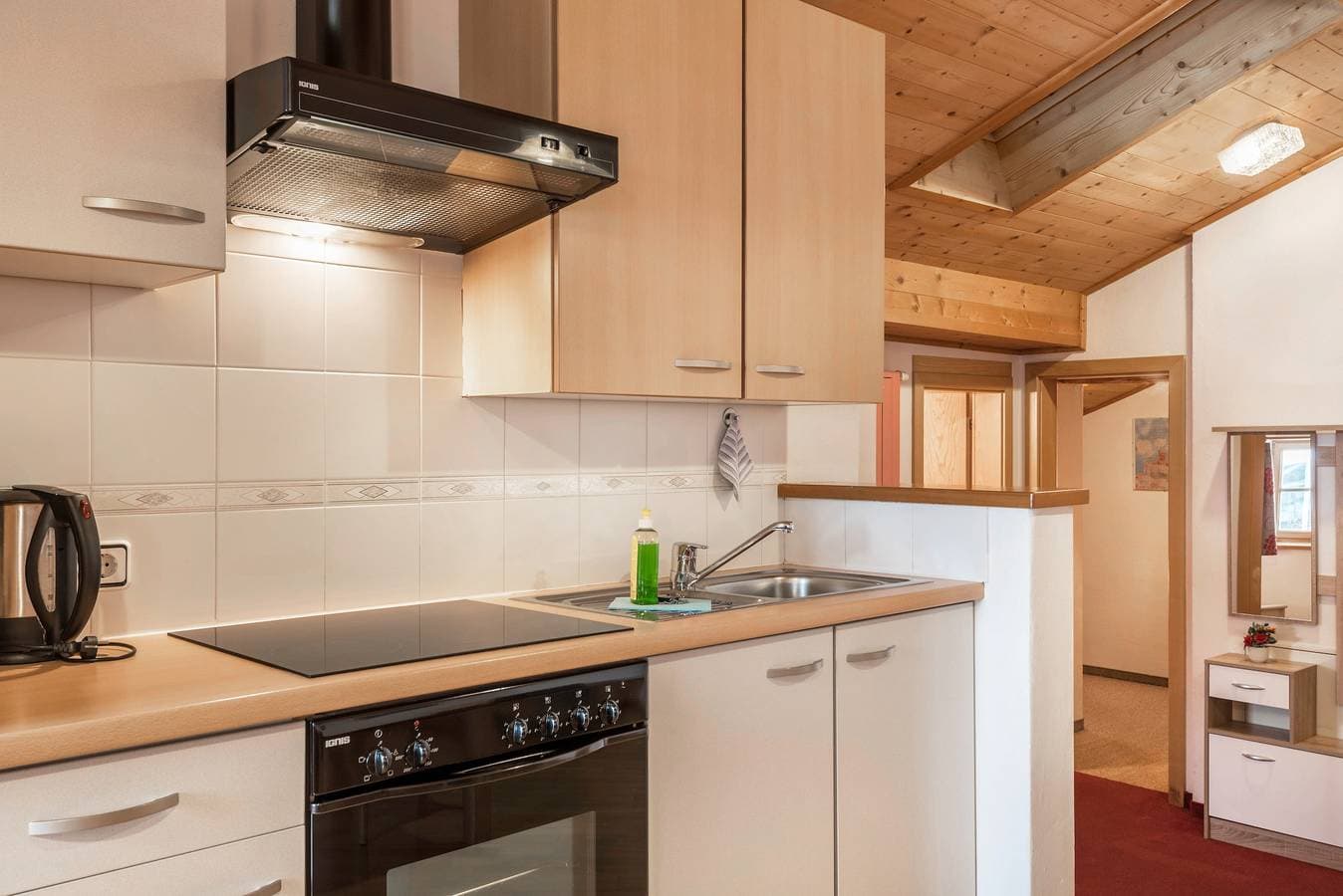 Foto 7 von 25: Ferienwohnung 'Ladinser Hof Reiterstube' mit Bergblick, Gemeinschaftsgarten und WLAN