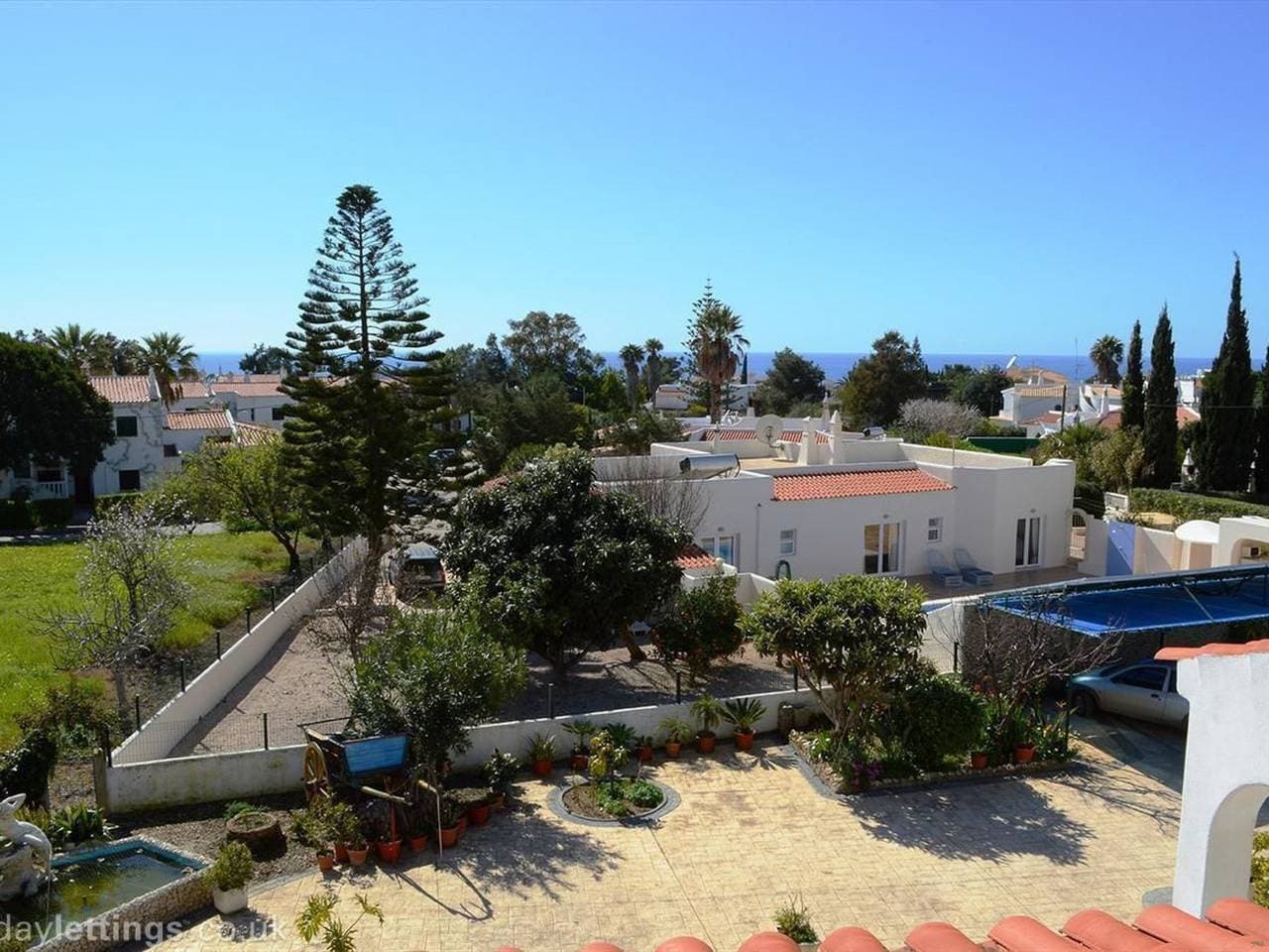 Foto 7 von 44: Große Wohnung in Carvoeiro mit Möblierter Terrasse