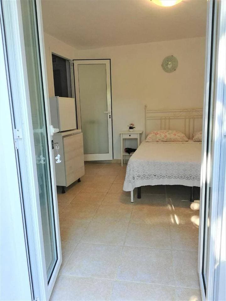 Foto 8 von 8: Double Room with Private Bathroom