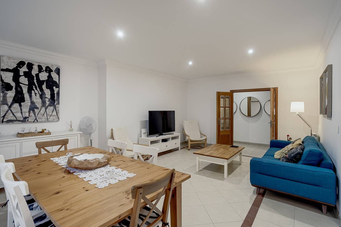 Foto 10 von 30: Carcavelos Bright & Modern Apartment
