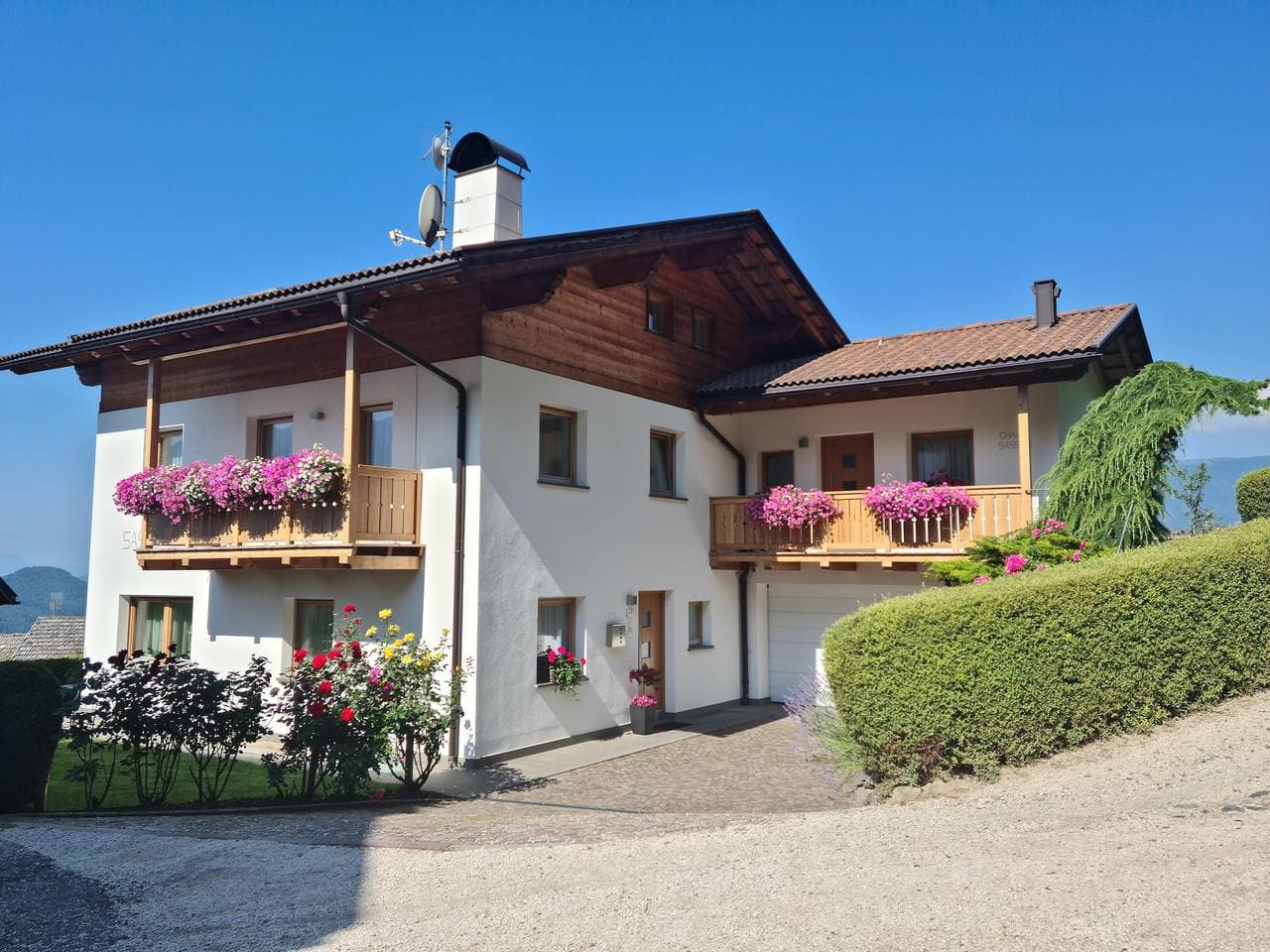 Foto 5 von 32: Ferienwohnung 'Sassun' mit Bergblick, Garten & WLAN