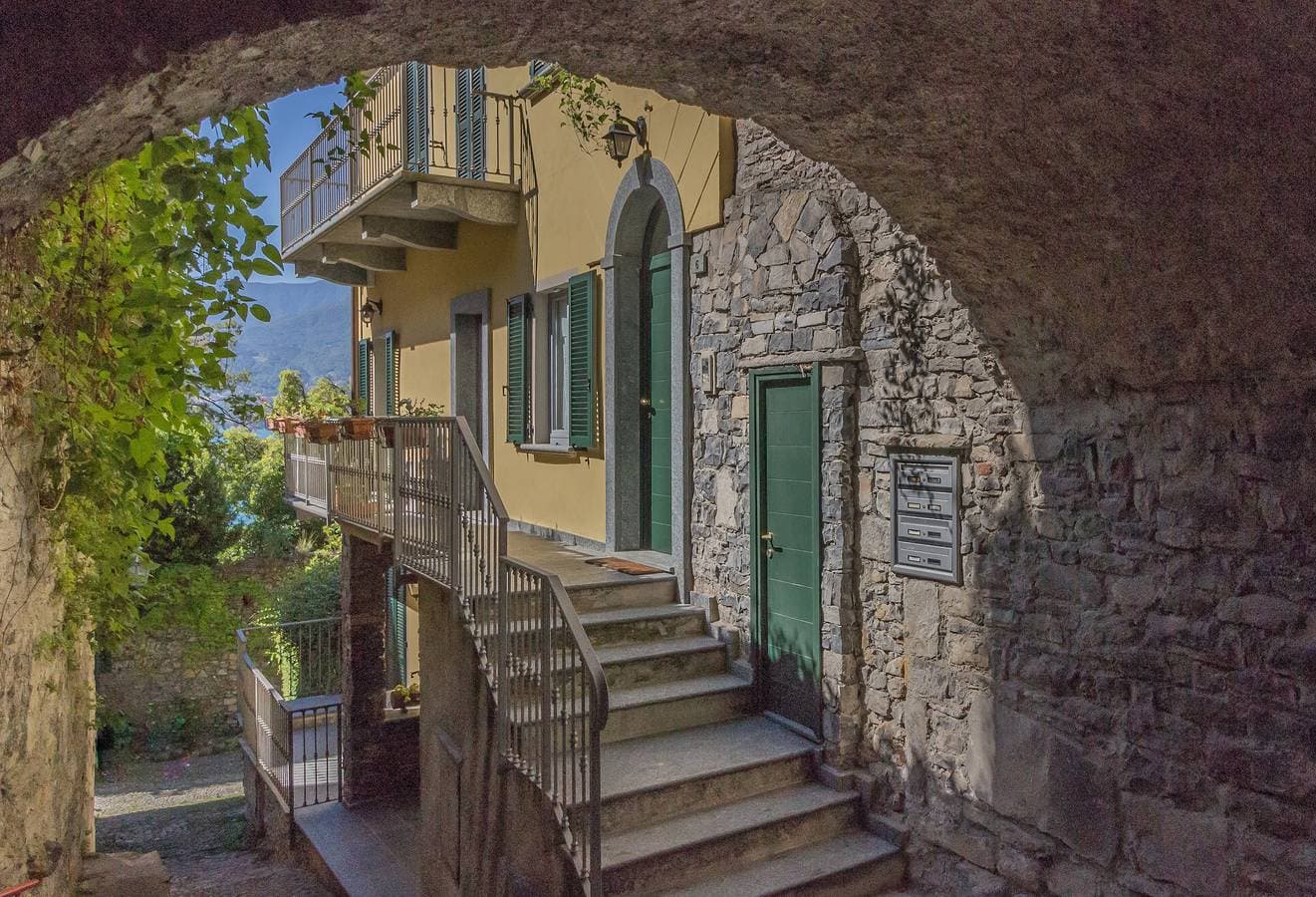 Casa Magnolia Varenna 1