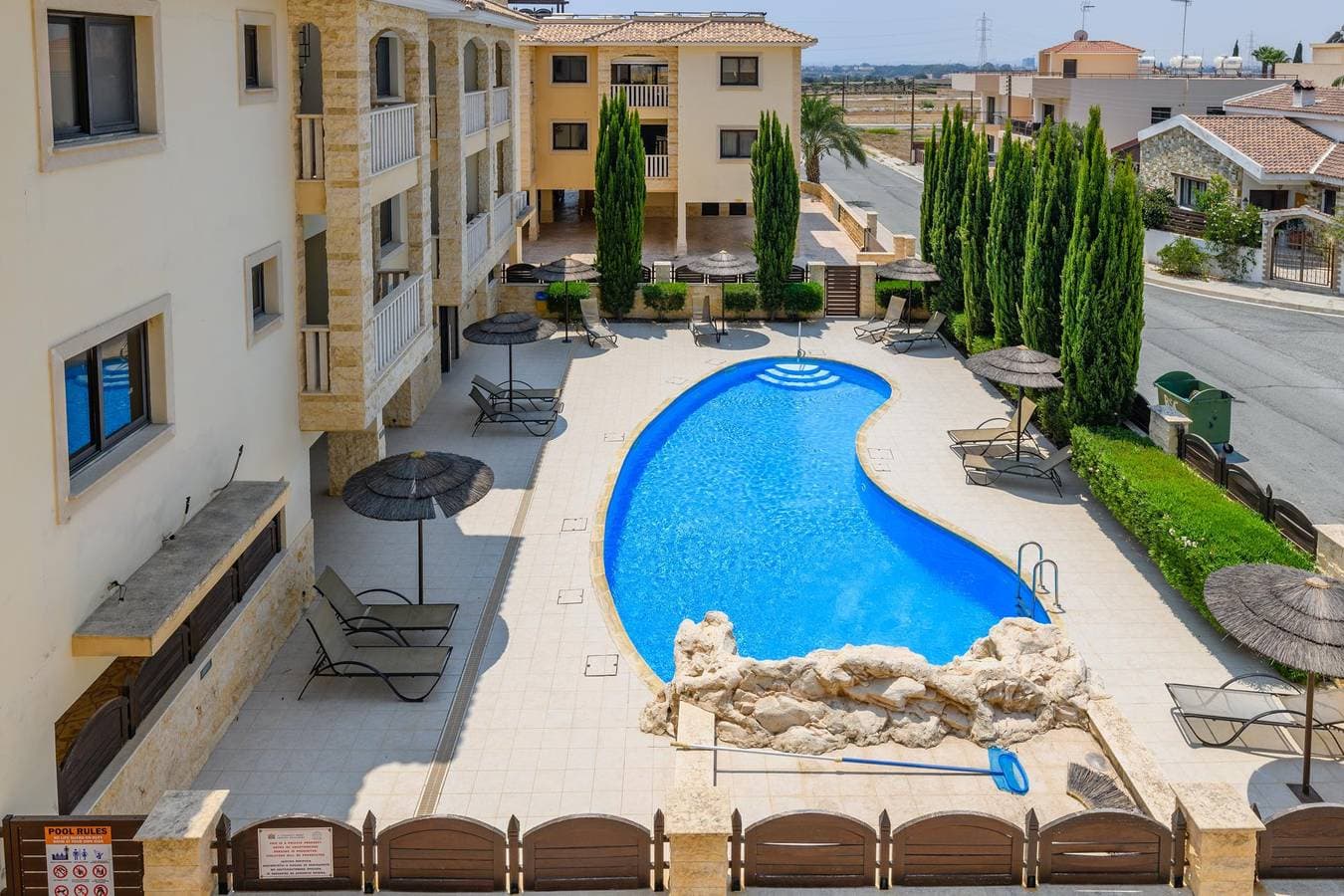 Foto 3 von 21: Ferienwohnung für 4 Personen mit Pool