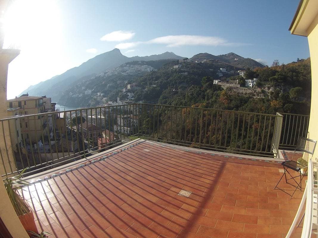 Wunderschönes Penthouse mit Terrasse mit Meerblick, WLAN, Klimaanlage, Parkplatz 1