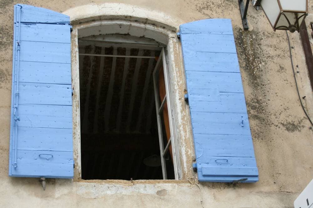 Foto 7 von 17: Apartment mit 2 Schlafzimmern, Parkplatz und Aufzug in Lourmarin