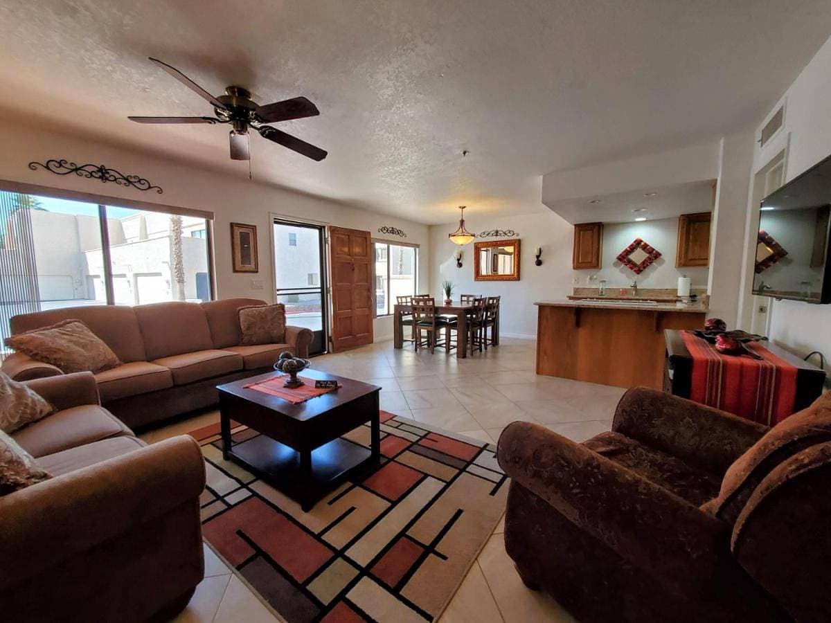 Terrific Townhouse-Natuical Estates! 1