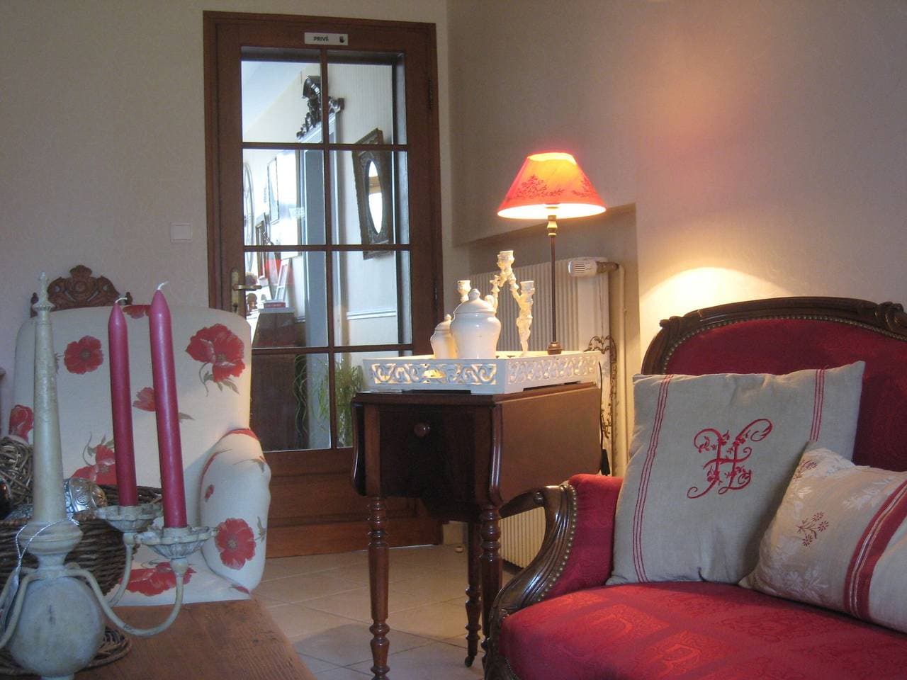 Foto 5 von 25: Gästezimmer „Les Charmilles – Chambre Bleue“