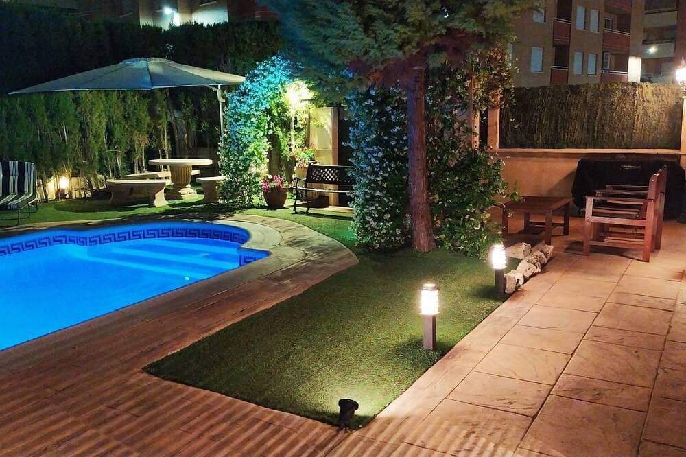 Ferienhaus, komfortabel mit Pool und Garten (Erdgeschoss) 1