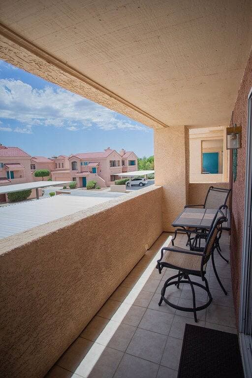 Foto 9 von 21: Lake View Condo with Pool/Boat Parking!