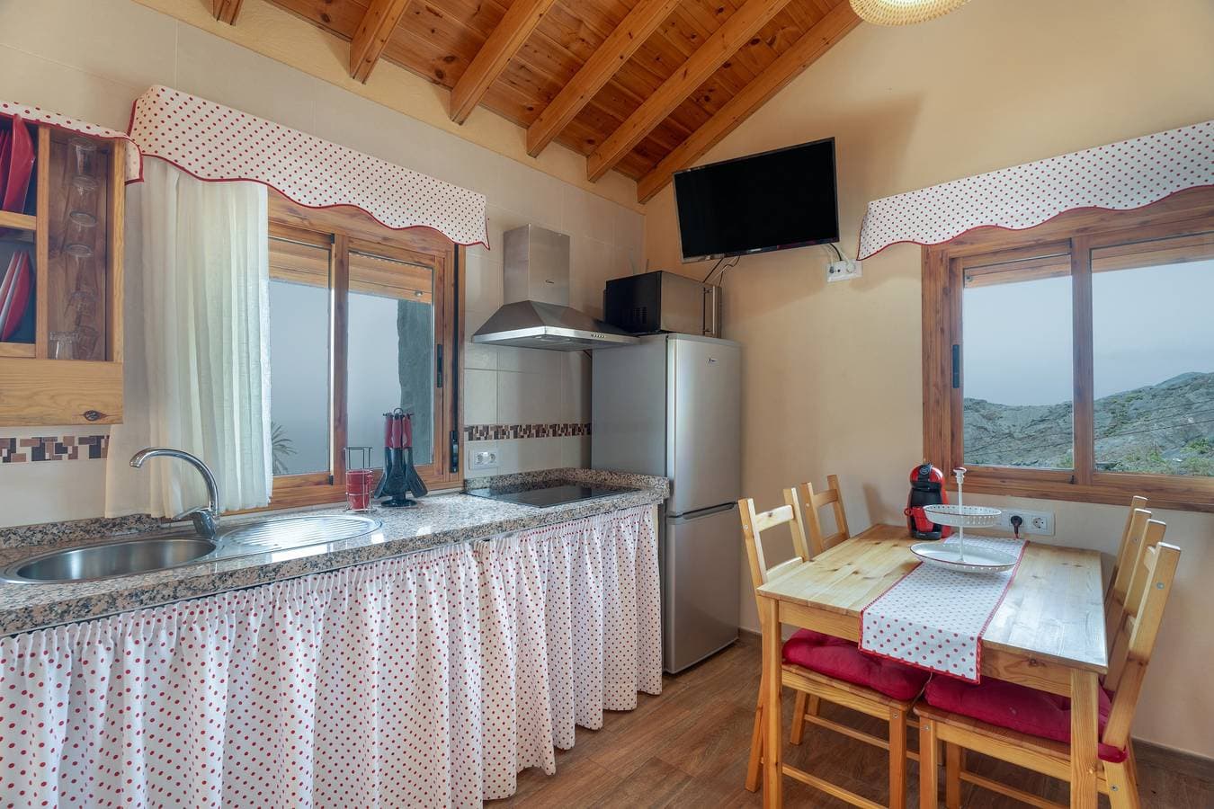 Foto 4 von 23: Ferienhaus 'Casa Las Niñas' mit Meerblick, privater Terrasse und Wi-Fi