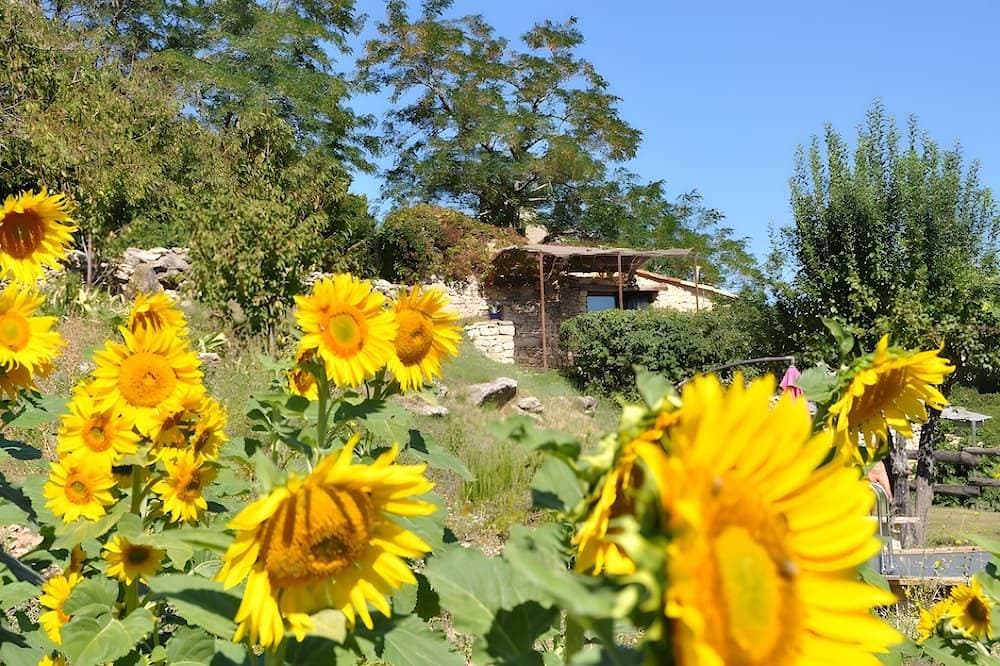 Foto 8 von 14: Ferienhaus 'Gîte 2 mit privatem Pool', Bergblick, privatem Pool & WLAN