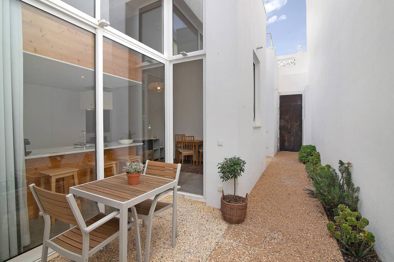 Foto 2 von 22: Einzimmerwohnung 'Casa Vermelha II' mit Gemeinschaftsterrasse und WLAN