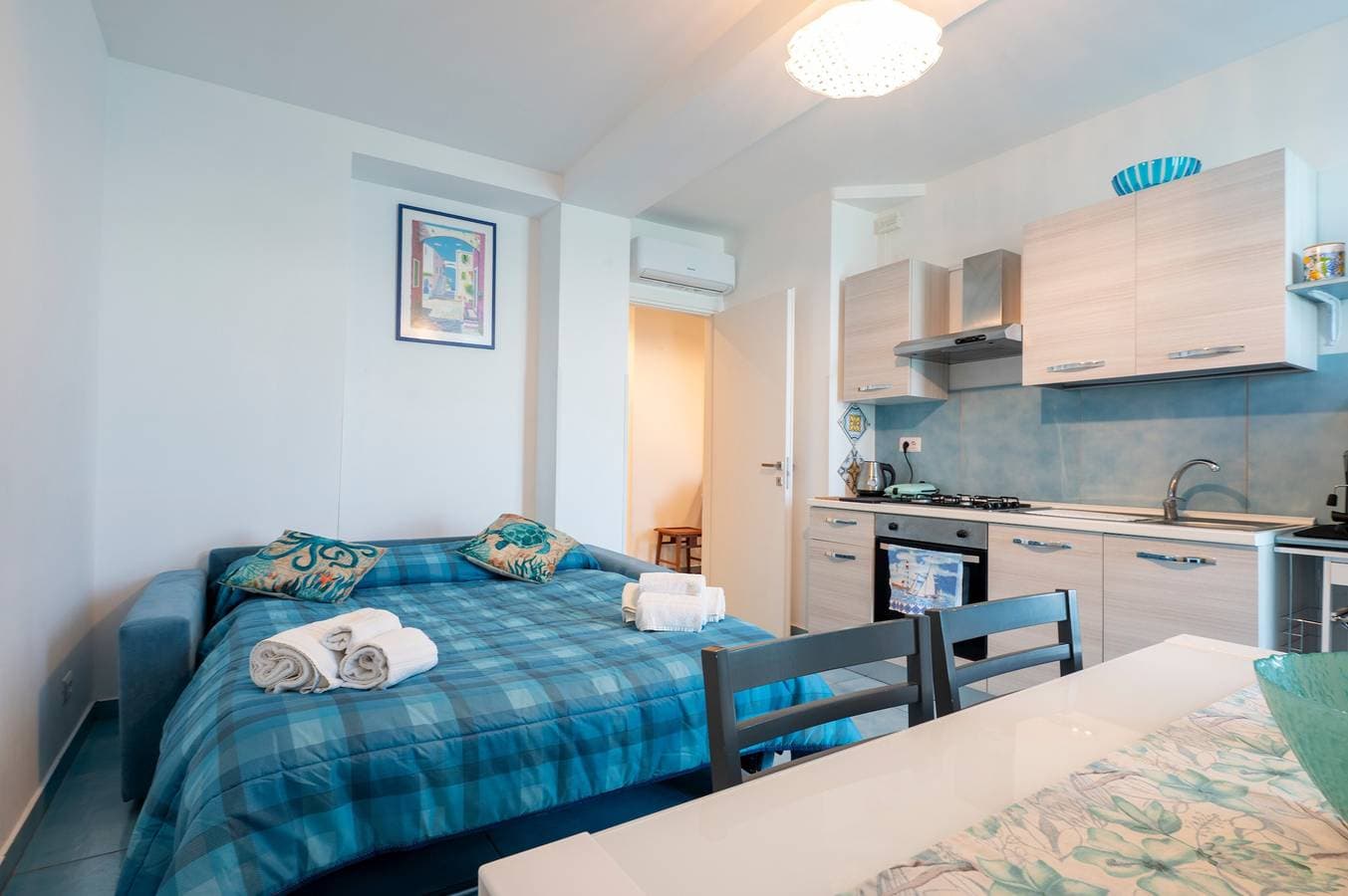 Foto 7 von 30: Ferienwohnung 'Scinniamare Con Vista' mit Meerblick, WLAN und Klimaanlage