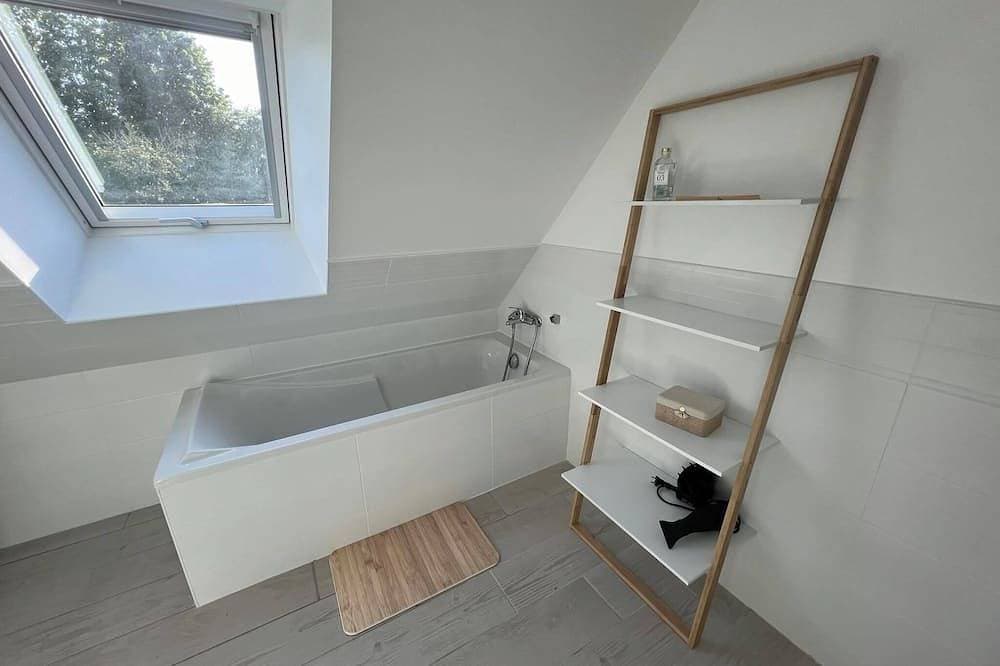 Foto 8 von 17: 3 Bedroom Private vacation home in Ponts sur Seulles