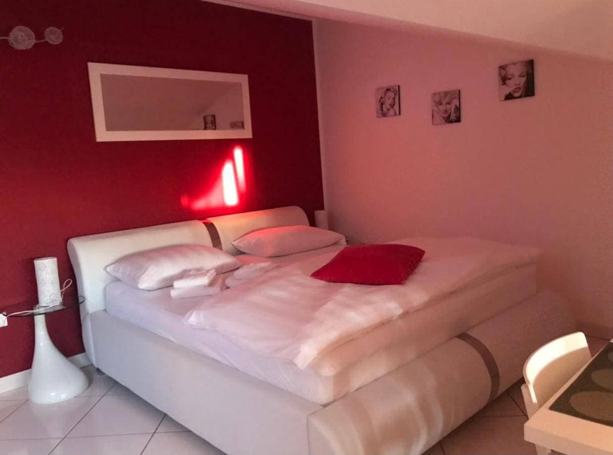 Foto 5 von 16: One-Bedroom Apartment with Sofa Bed