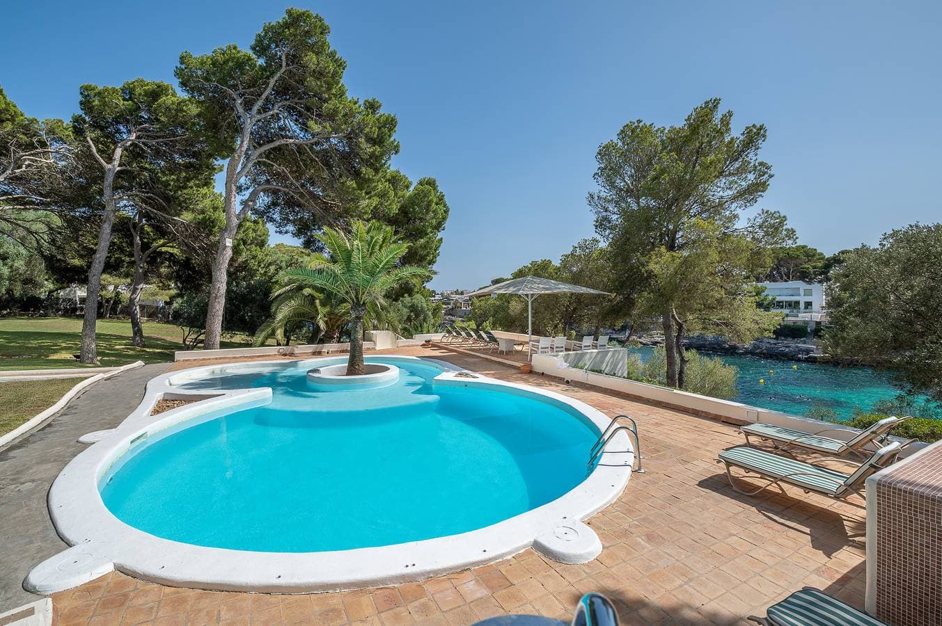 Villa Claramunda 1